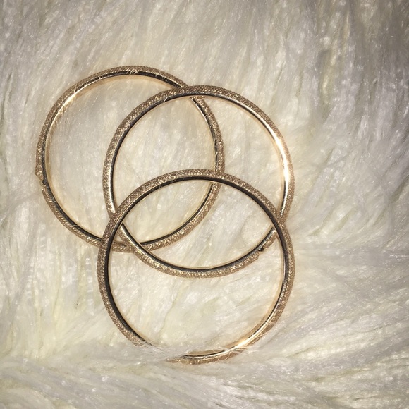 Bracelets - Picture 3 of 3